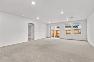 567 Black Bear Dr, Medford, OR 97501 - Photo 27