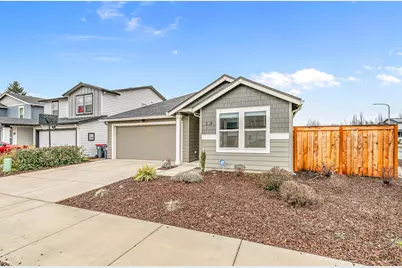 567 Black Bear Drive, Medford, OR 97501 - Photo 3