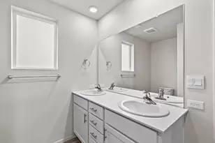 567 Black Bear Dr, Medford, OR 97501 - Photo 35