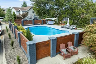 1021 NW Starlite Pl, Grants Pass, OR 97526 - Photo 33