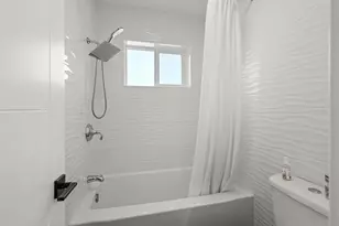 1021 NW Starlite Pl, Grants Pass, OR 97526 - Photo 23