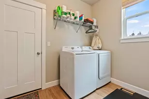 1078 E Black Butte Ave, Sisters, OR 97759 - Photo 29