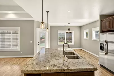 1319 Utah Drive, Medford, OR 97504 - Photo 17