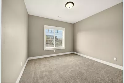 1319 Utah Drive, Medford, OR 97504 - Photo 31