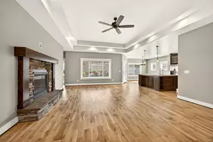 1319 Utah Dr, Medford, OR 97504 - Photo 5