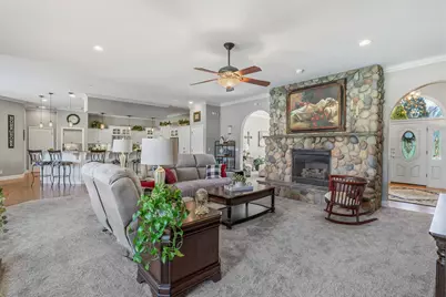 294 Valle Vista Drive, Grants Pass, OR 97527 - Photo 7