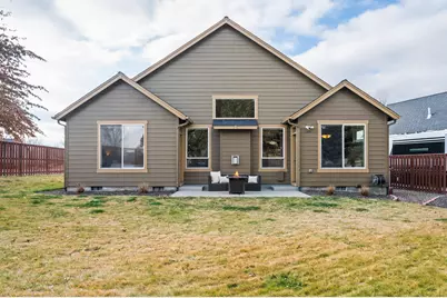 310 NW 28th Street, Redmond, OR 97756 - Photo 3