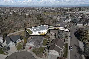 875 N Mountain Ave, Central Point, OR 97502 - Photo 61
