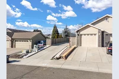 875 N Mountain Avenue, Central Point, OR 97502 - Photo 43