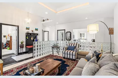 875 N Mountain Avenue, Central Point, OR 97502 - Photo 7