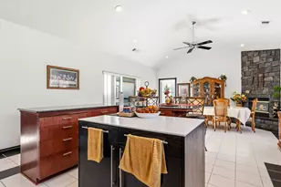 875 N Mountain Ave, Central Point, OR 97502 - Photo 13