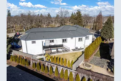 875 N Mountain Avenue, Central Point, OR 97502 - Photo 49