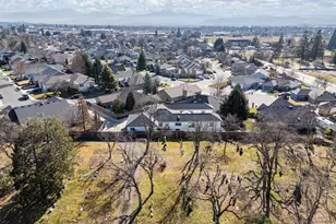875 N Mountain Ave, Central Point, OR 97502 - Photo 53