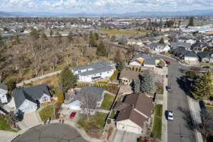 875 N Mountain Ave, Central Point, OR 97502 - Photo 55