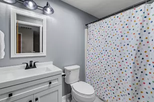 955 NE Locksley Dr, Bend, OR 97701 - Photo 27