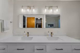 955 NE Locksley Dr, Bend, OR 97701 - Photo 25