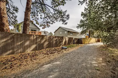 161 SE Rice Way, Bend, OR 97702 - Photo 41