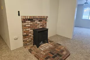 15815 Timberline Ln, Klamath Falls, OR 97601 - Photo 9