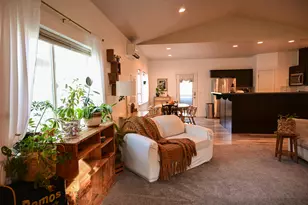 64618 Strickler Ave, Bend, OR 97703 - Photo 7