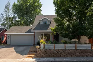 804 NE Providence Dr, Bend, OR 97701 - Photo 1