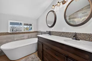 804 NE Providence Dr, Bend, OR 97701 - Photo 31