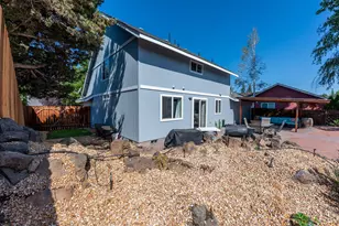 804 NE Providence Dr, Bend, OR 97701 - Photo 53