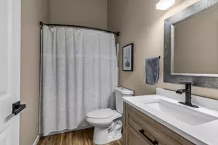 1761 SE Ironwood Ct, Bend, OR 97702 - Photo 15