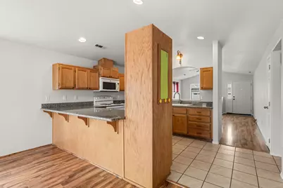 8212 Kestrel Way, White City, OR 97503 - Photo 9