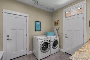 501 SE Larkspur Dr, Madras, OR 97741 - Photo 39