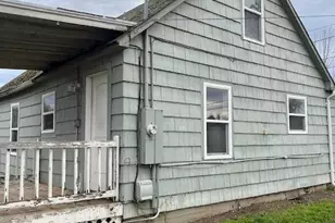 1720 SW Bridge St, Grants Pass, OR 97526 - Photo 21