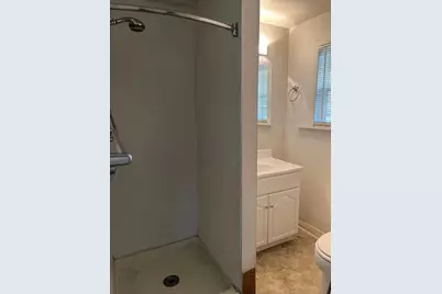 1720 SW Bridge Street, Grants Pass, OR 97526 - Photo 11