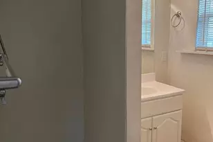 1720 SW Bridge St, Grants Pass, OR 97526 - Photo 11