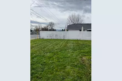 1720 SW Bridge Street, Grants Pass, OR 97526 - Photo 19