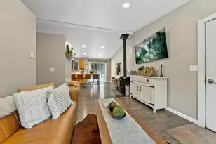 54772 Pinewood Ave, Bend, OR 97707 - Photo 9