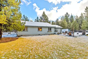 54772 Pinewood Ave, Bend, OR 97707 - Photo 31