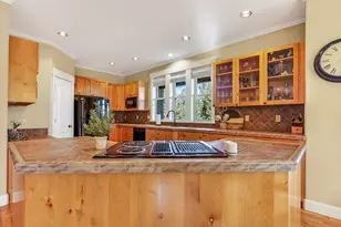 3251 NW Fairway Heights Dr, Bend, OR 97703 - Photo 15