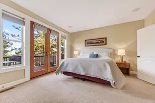 3251 NW Fairway Heights Dr, Bend, OR 97703 - Photo 29