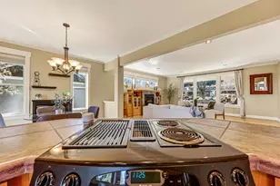 3251 NW Fairway Heights Dr, Bend, OR 97703 - Photo 13