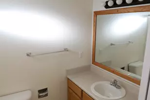 2131 SW Judy Ln, Grants Pass, OR 97526 - Photo 9