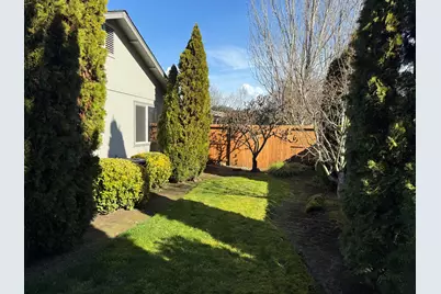 2131 SW Judy Lane, Grants Pass, OR 97526 - Photo 3