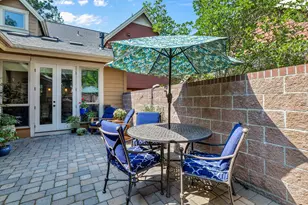 2543 NW Crossing Dr, Bend, OR 97703 - Photo 19