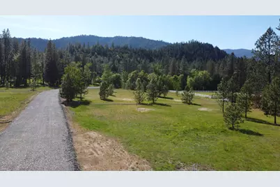 4697 E Evans Creek Road, Rogue River, OR 97537 - Photo 7