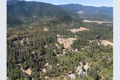 4697 E Evans Creek Road, Rogue River, OR 97537 - Photo 19