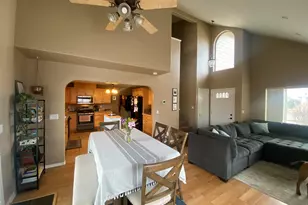 1310 NE Tucson Way, Bend, OR 97701 - Photo 5