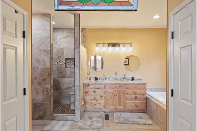 521 Seclusion Loop, Grants Pass, OR 97526 - Photo 27