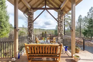 521 Seclusion Loop, Grants Pass, OR 97526 - Photo 3