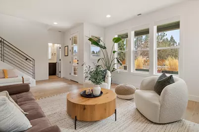 20164 Glen Vista Road, Bend, OR 97703 - Photo 9