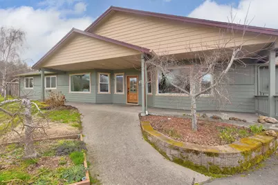 2015 Sleepy Hollow Loop, Grants Pass, OR 97527 - Photo 39