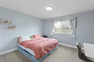 2015 Sleepy Hollow Loop, Grants Pass, OR 97527 - Photo 29