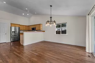 2237 SW Metolius Ave, Redmond, OR 97756 - Photo 11